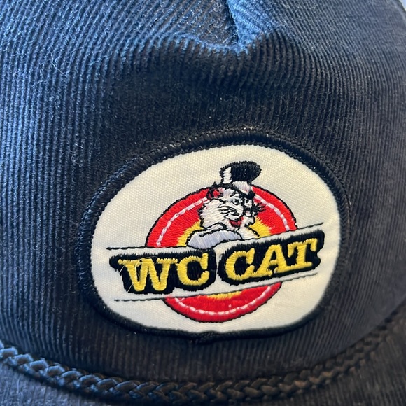 Corduroy Snap Back Cap - Picture 2 of 4